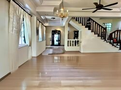 Lorong Sarina (D14), Terrace #523256781